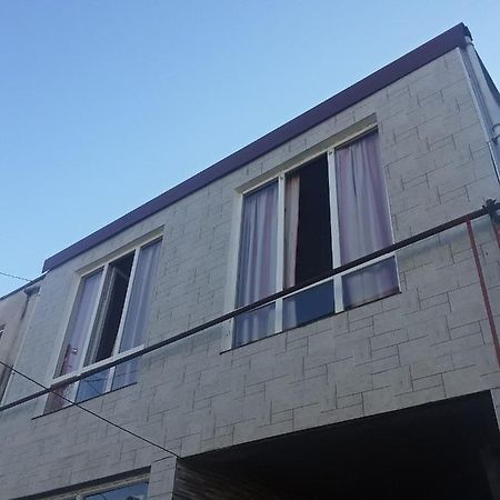 באטומי Guesthouse Qeti מראה חיצוני תמונה