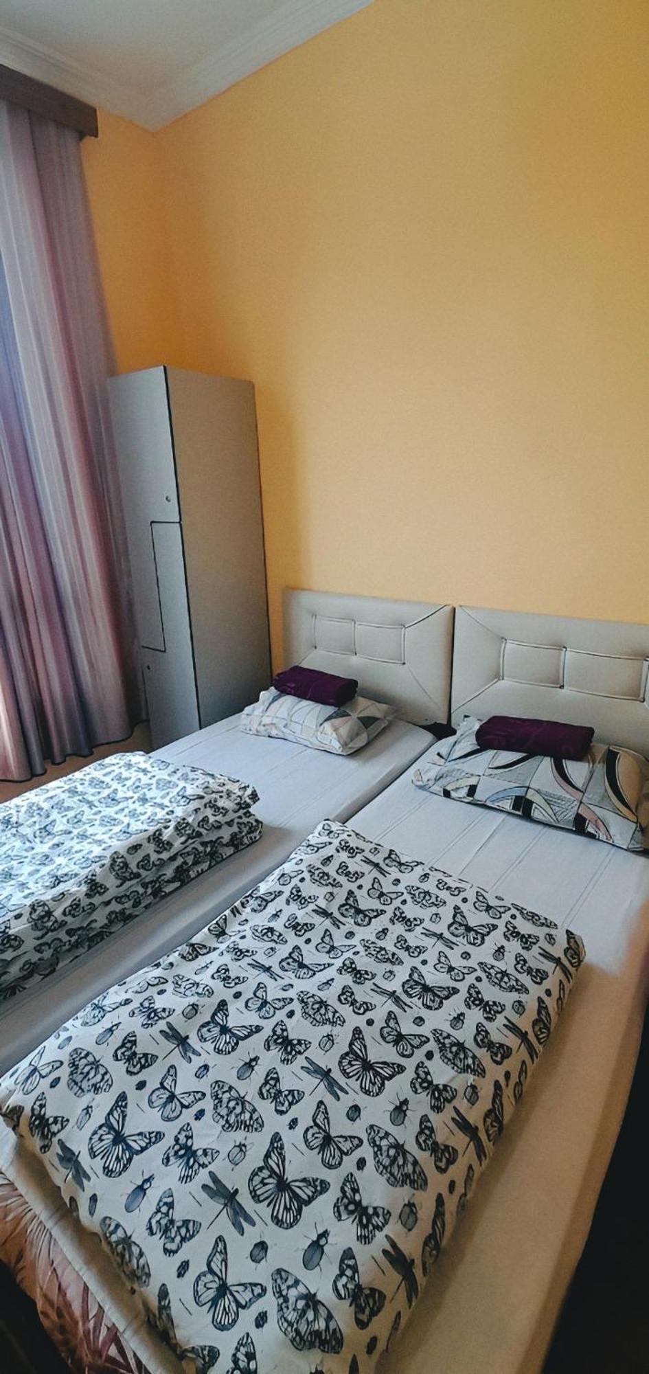 באטומי Guesthouse Qeti מראה חיצוני תמונה
