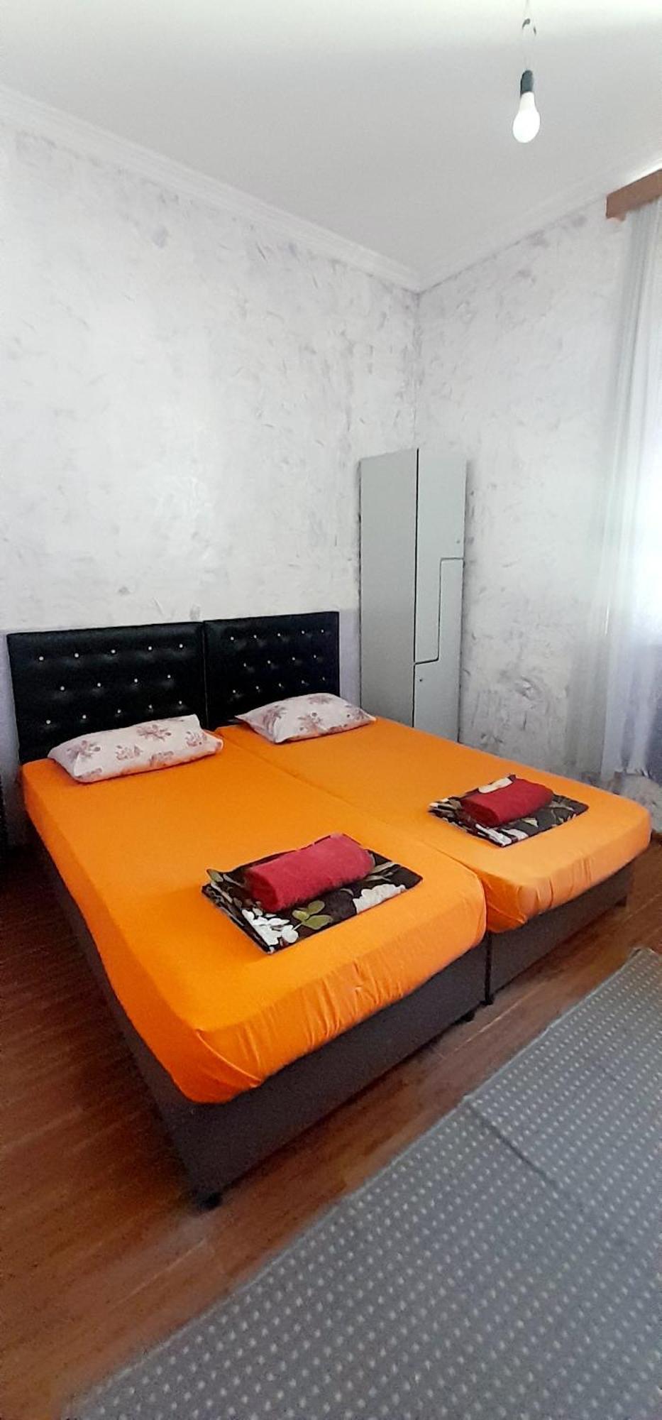 באטומי Guesthouse Qeti מראה חיצוני תמונה