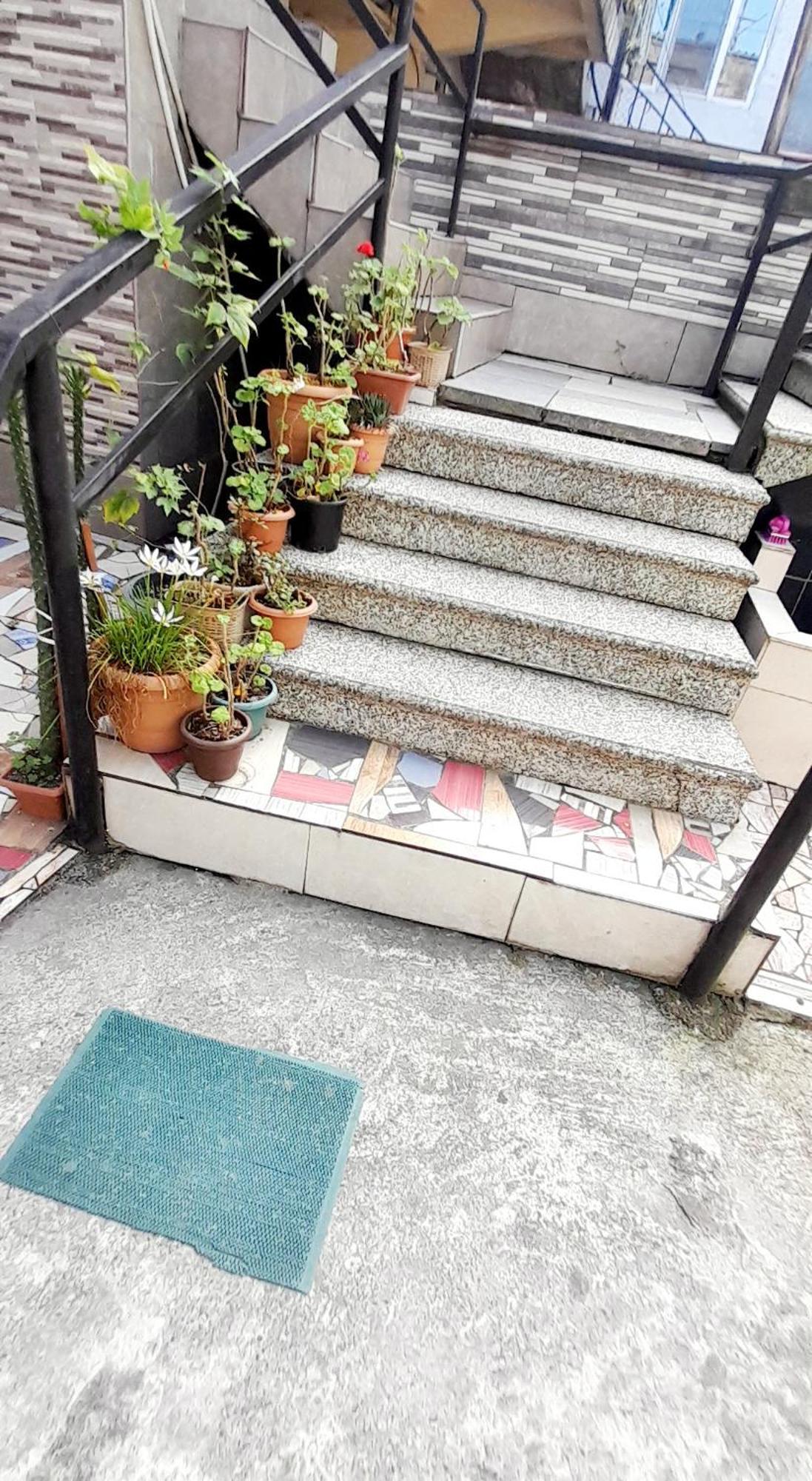 באטומי Guesthouse Qeti מראה חיצוני תמונה